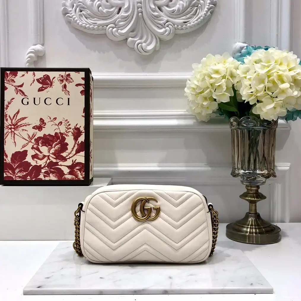 Hyperpeter shoulder Gucci Marmont GG bag matelassé small 0530